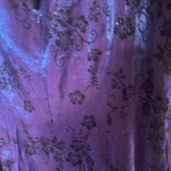 Very Nice Purple Dress With Tags From Macys - Picture 2 of 8